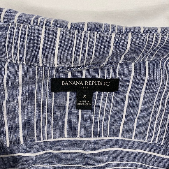 Banana Republic Striped Short Sleeve Button Up - Picture 3 of 3